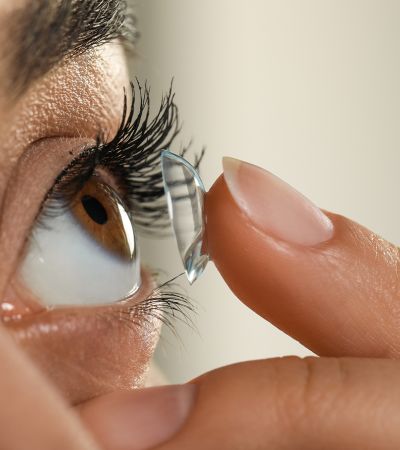 Lents de contacte: adaptació segura i consells d’higiene essencials